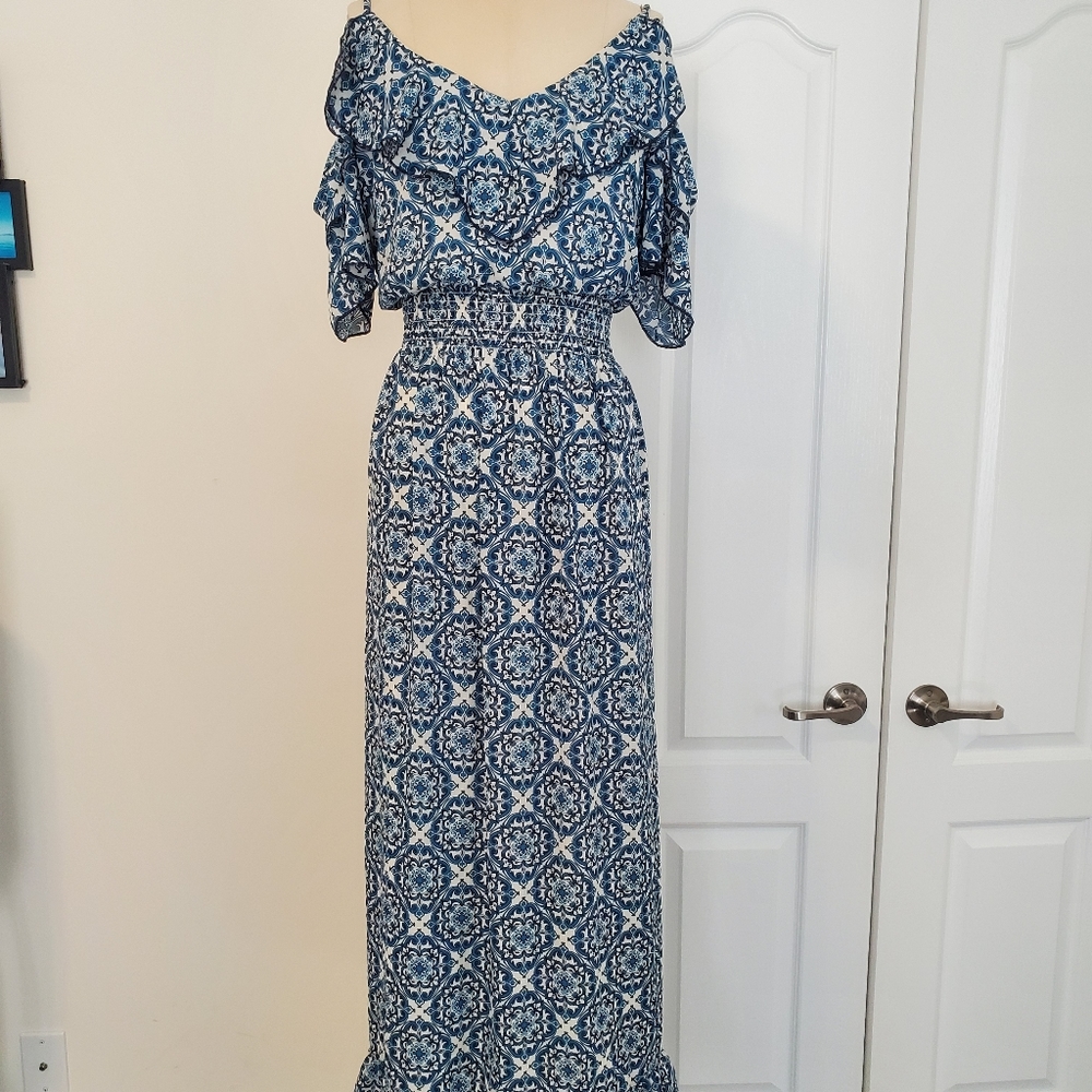 Cold Shoulder Maxi Dress with Ruffle